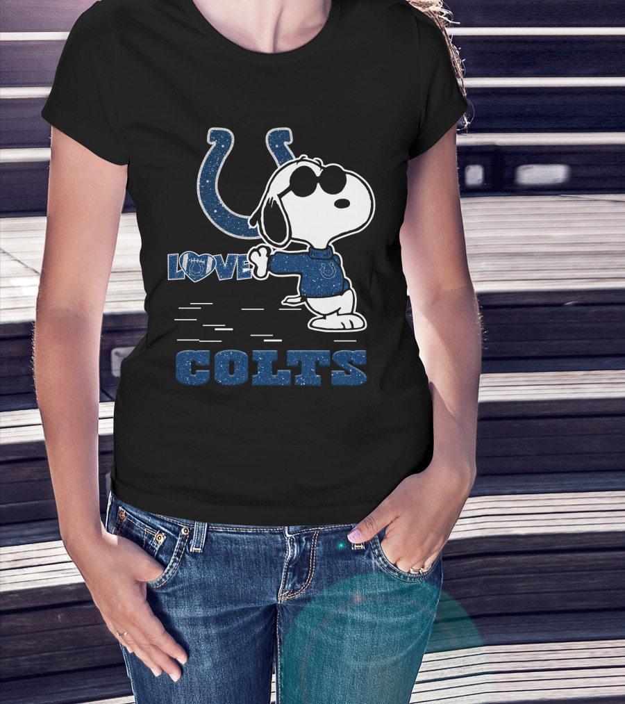 Snoopy Love Colts Indianapolis T-Shirt