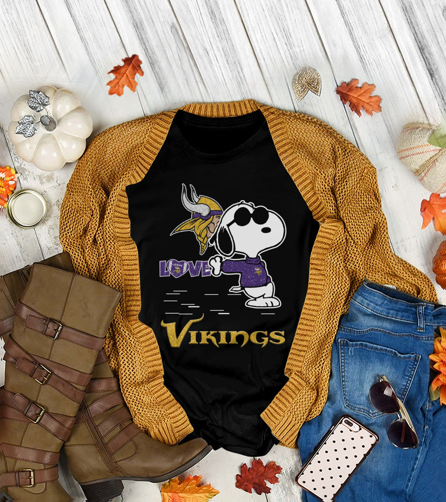 Snoopy Love Minnesota Vikings T-Shirt