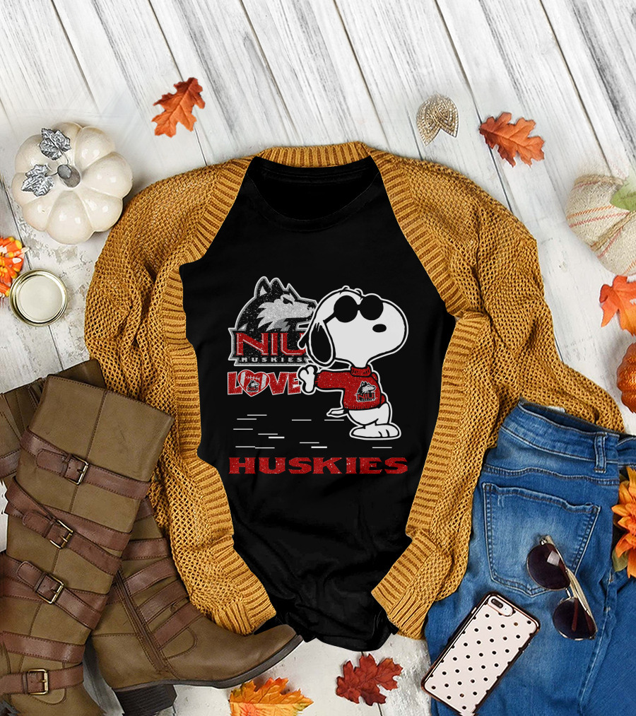 Snoopy NIU Huskies Love Huskies T-Shirt
