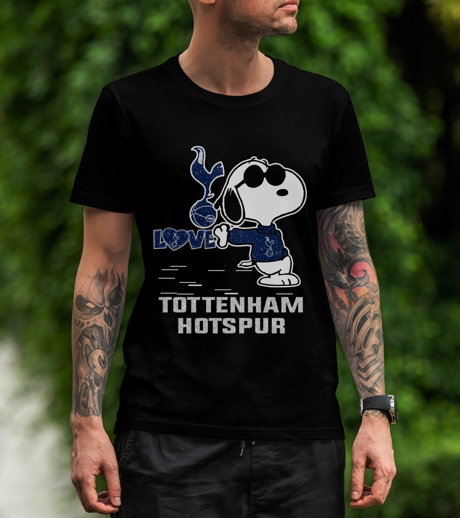 Snoopy Love Tottenham Hotspur Football Soccer Fan Style T-Shirt