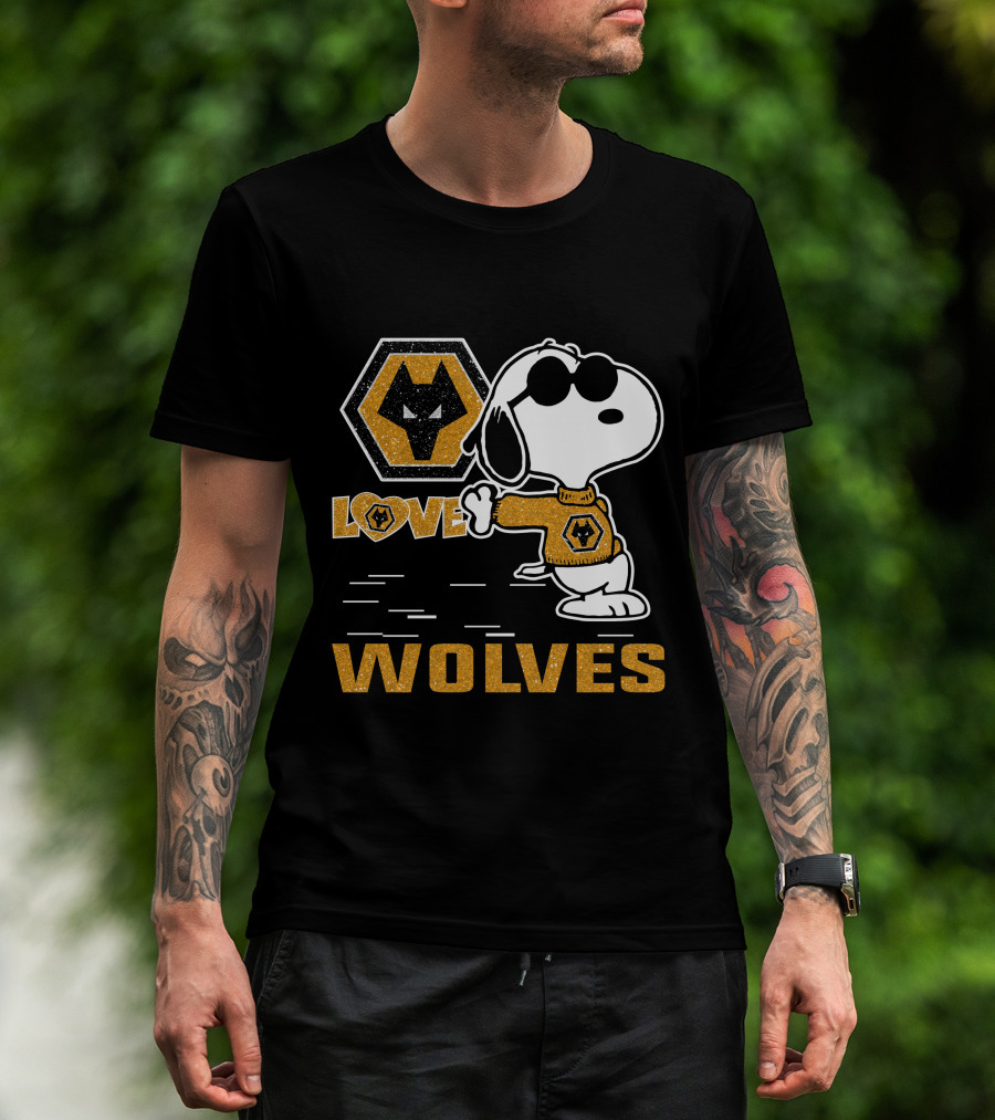 Snoopy Love Wolves Wolverhampton Wanderers T-Shirt