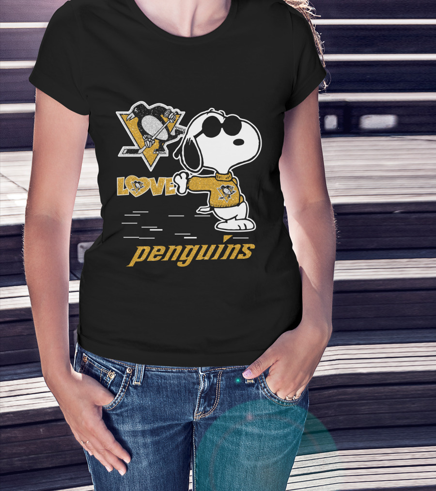 Snoopy Penguins Love Pittsburgh Penguins T-Shirt