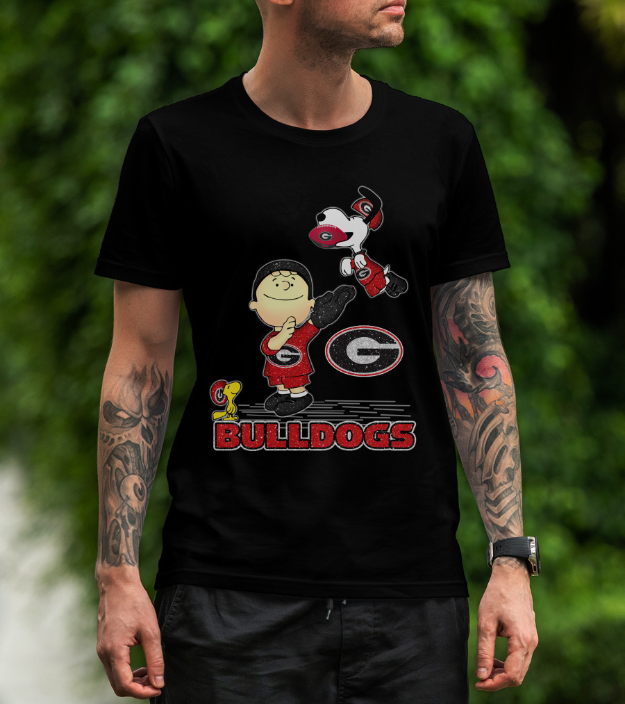 Snoopy Bulldogs Georgia Peanuts Characters T-Shirt