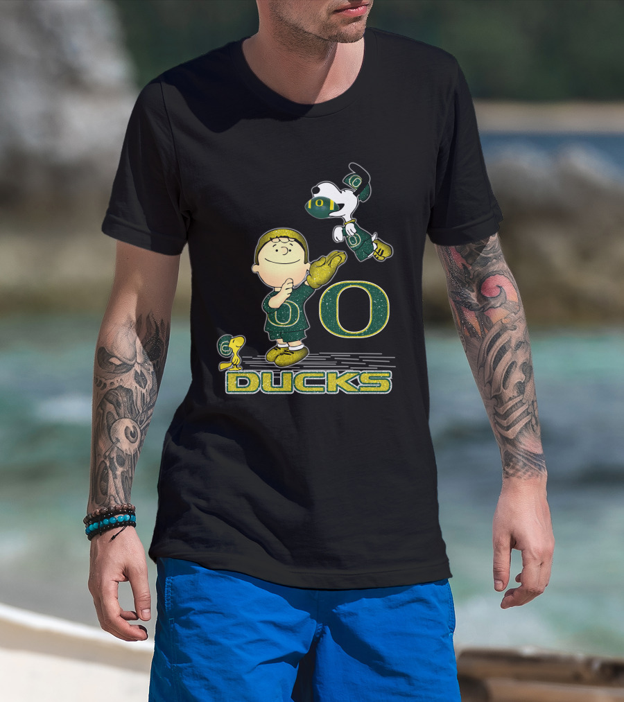 Snoopy And Woodstock Celebrate Oregon Ducks Football With Charlie Brown T-Shirt