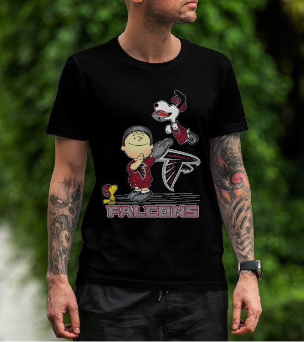 Snoopy And Peanuts Celebrating Atlanta Falcons Football T-Shirt