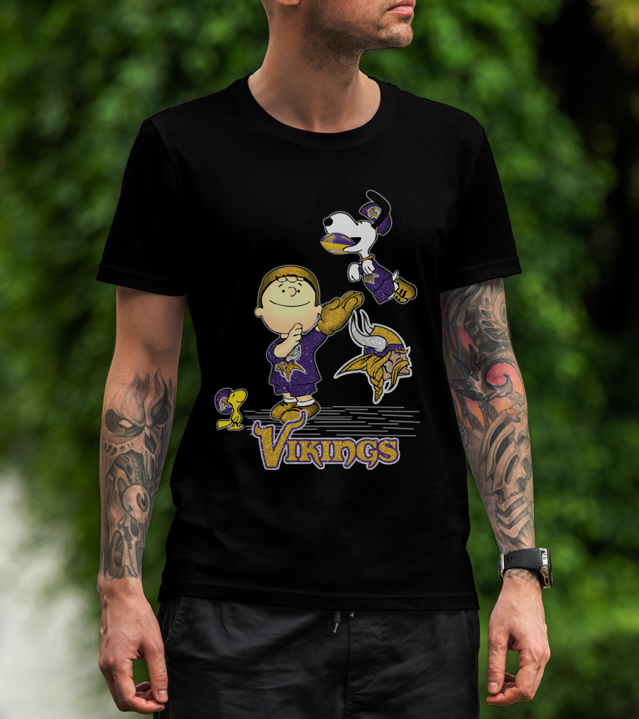 Snoopy And Friends Celebrate Minnesota Vikings Victory T-Shirt
