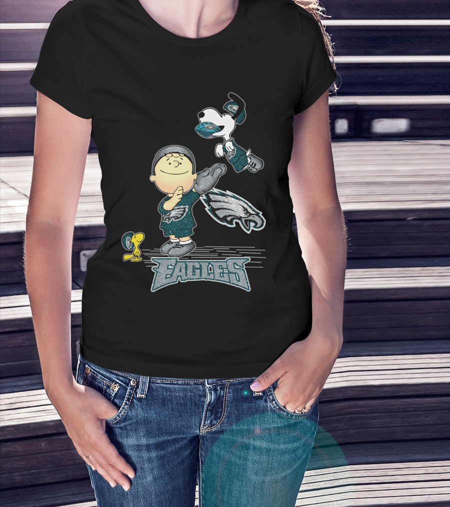 Snoopy Love Philadelphia Eagles Peanuts Characters Football Fun T-Shirt