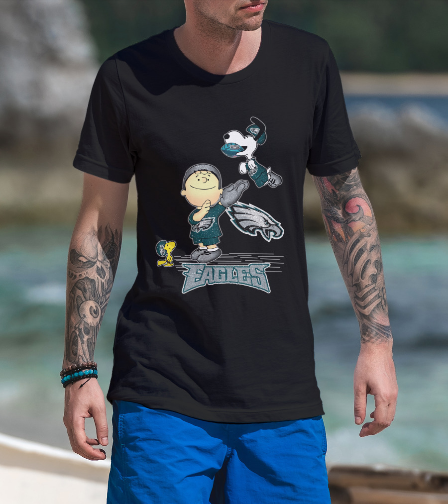 Snoopy Love Philadelphia Eagles Peanuts Characters Football Fun T-Shirt