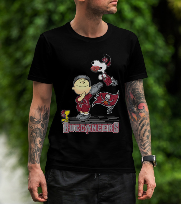 Snoopy Buccaneers Love Tampa Bay Football Peanuts Characters T-Shirt