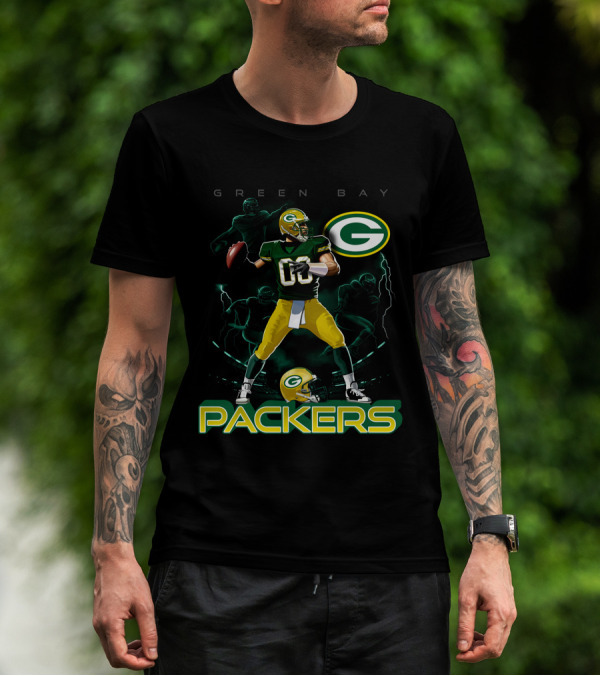 Green Bay Packers Quarterback Action And Helmet T-Shirt