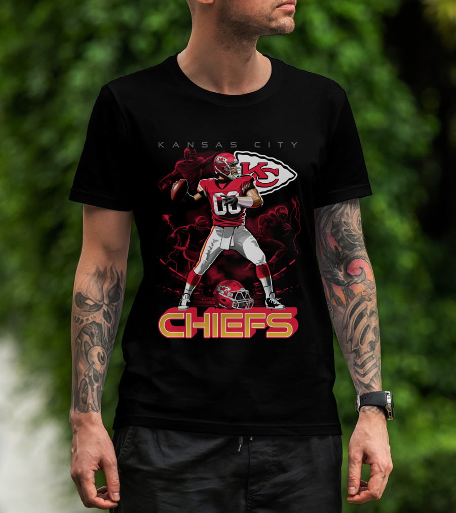 Kansas City Chiefs Football Player With Kc Helmet T-Shirt