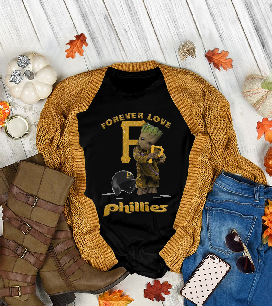 Forever Love Groot Phillies MLB Football Fans T-Shirt