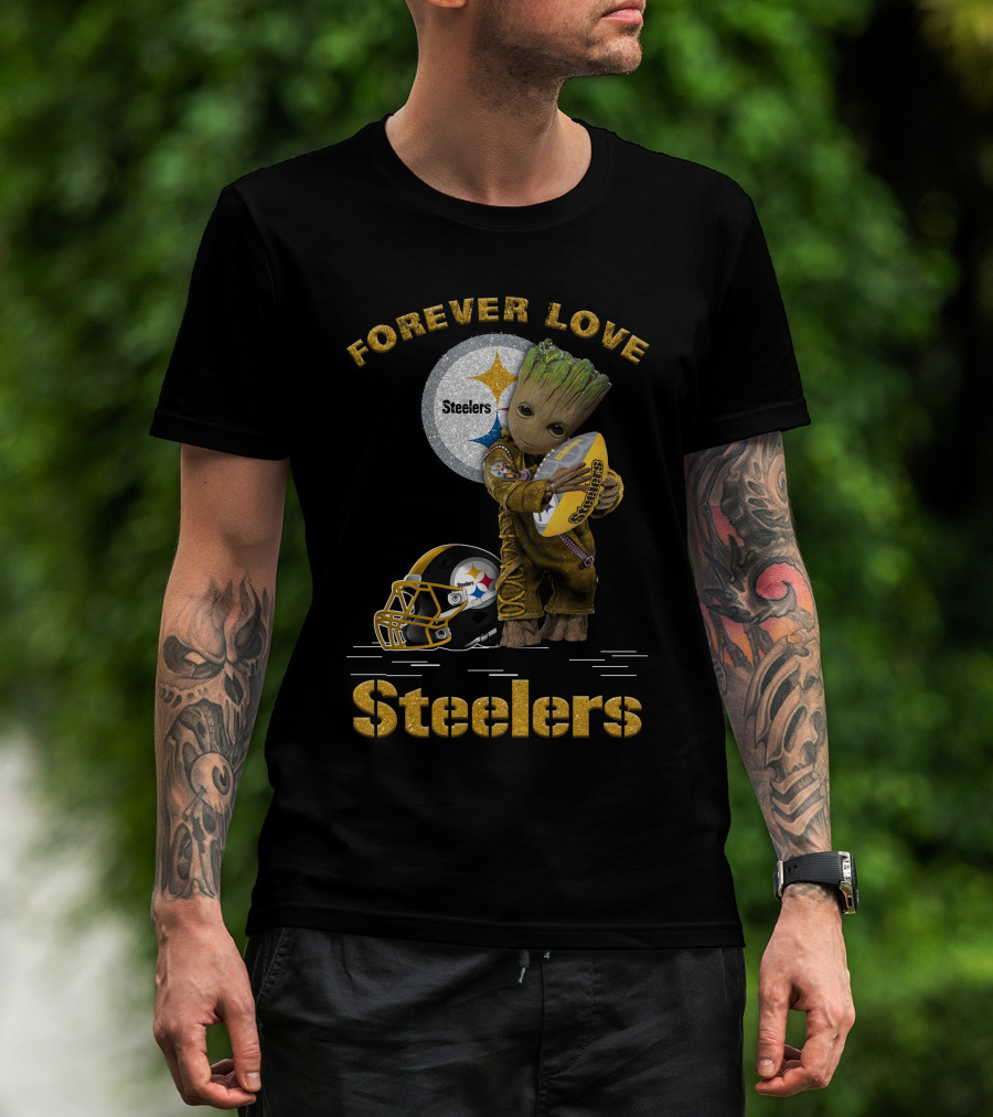 Forever Love Steelers Groot Holding Football T-Shirt