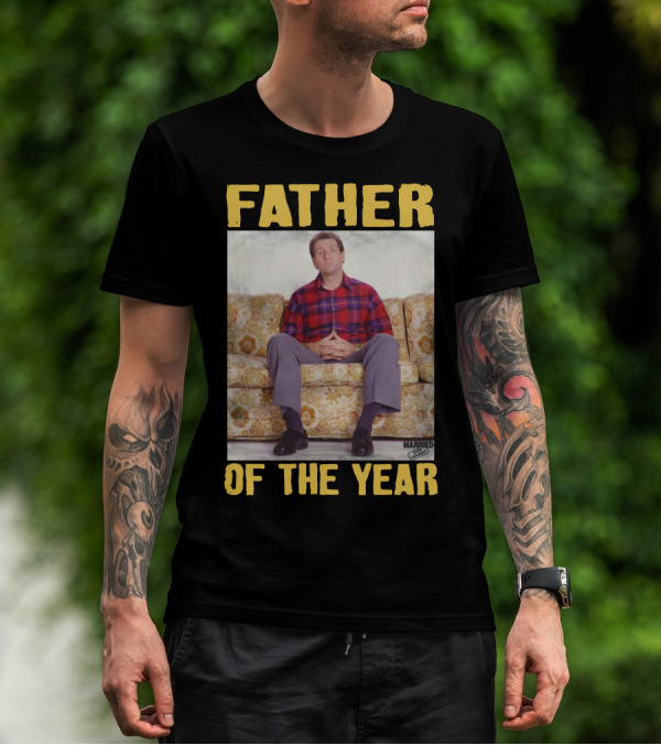 Father Of The Year Married With Children Al Bundy Sitting On Couch T-Shirt