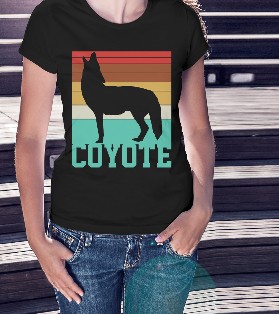 Coyote Retro Silhouette Striped Sunset Motif T-Shirt