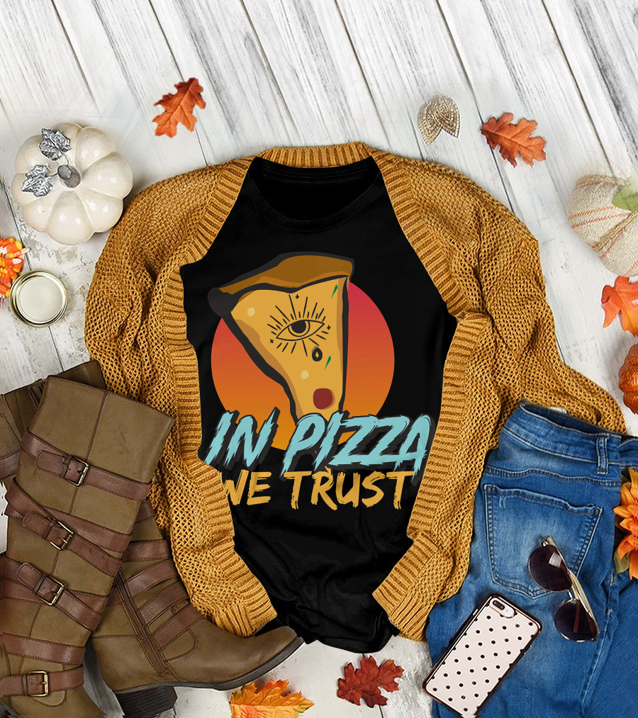 In Pizza We Trust One-Eyed Slice Sunset Background T-Shirt