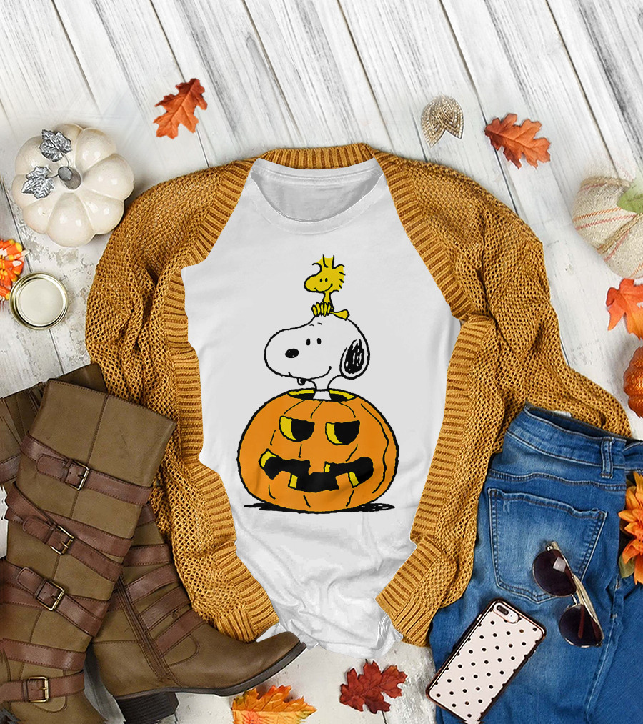 Halloween Snoopy Woodstock Pumpkin Peanuts Cartoon T-Shirt