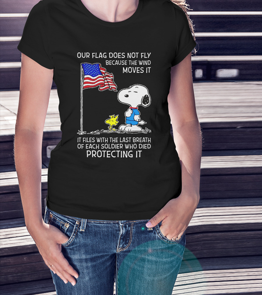 Snoopy And Woodstock With American Flag Tribute To Soldiers T-Shirt