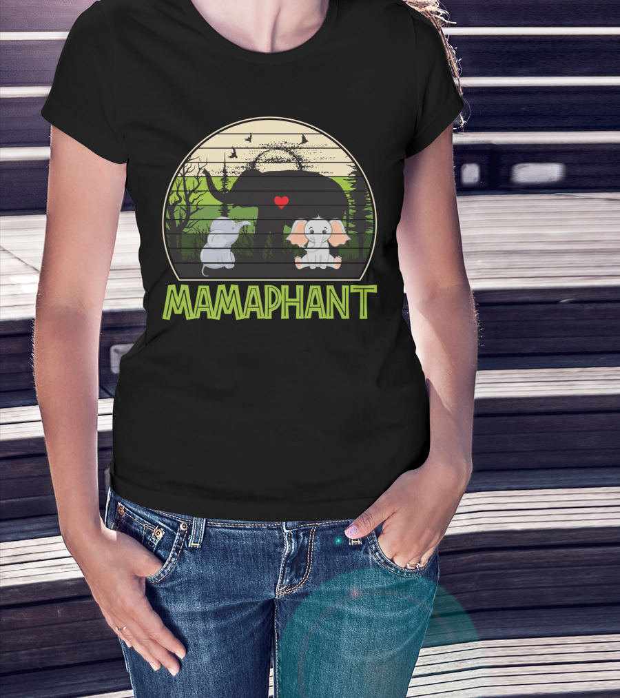 Mamaphant Cute Elephant Mom With Heart And Baby Elephants T-Shirt