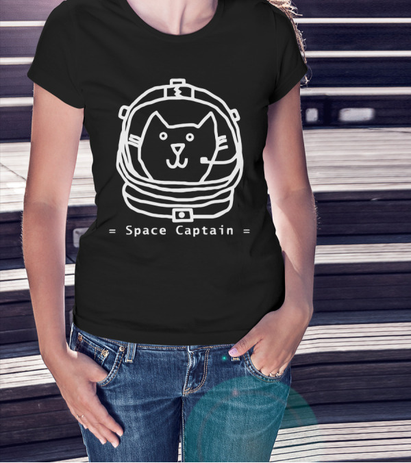 Space Captain Cat In Spacesuit T-Shirt