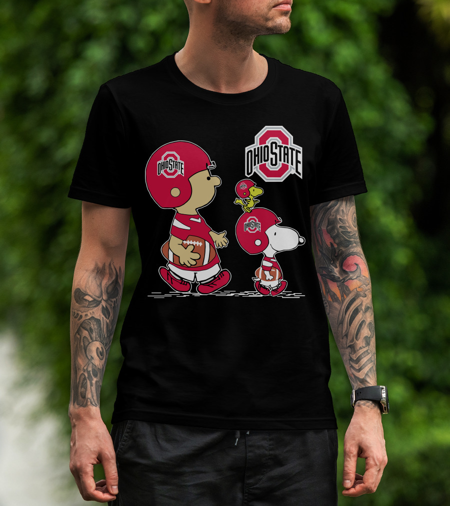 Ohio State Buckeyes Peanuts Characters Football Team Sports Helmet T-Shirt