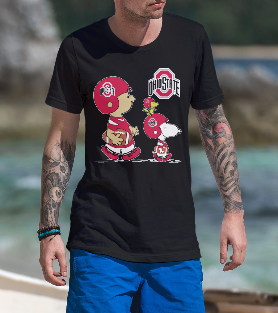 Ohio State Buckeyes Peanuts Characters Football Team Sports Helmet T-Shirt