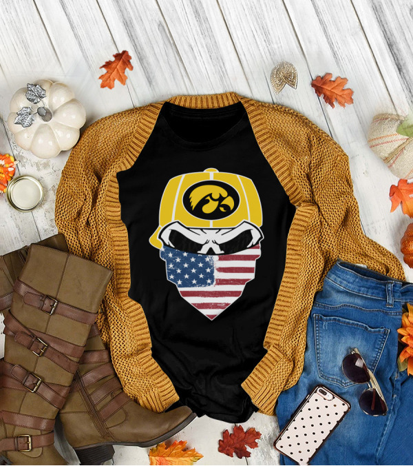 Hawkeyes Skull American Flag Bandana T-Shirt