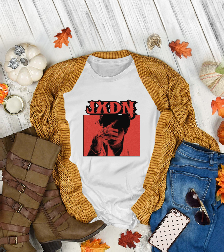 JXDN Photo Red Image with Hand Gesture T-Shirt