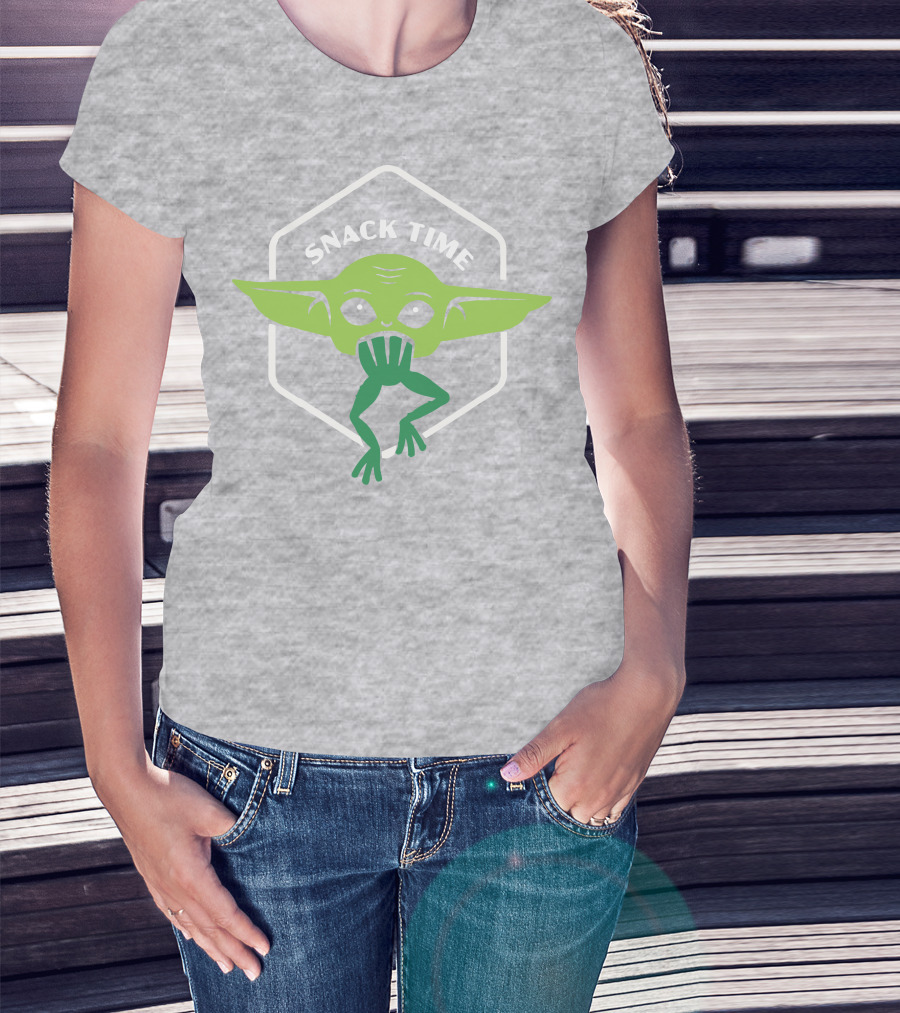 Snack Time The Mandalorian Baby Yoda Eating Frog T-Shirt