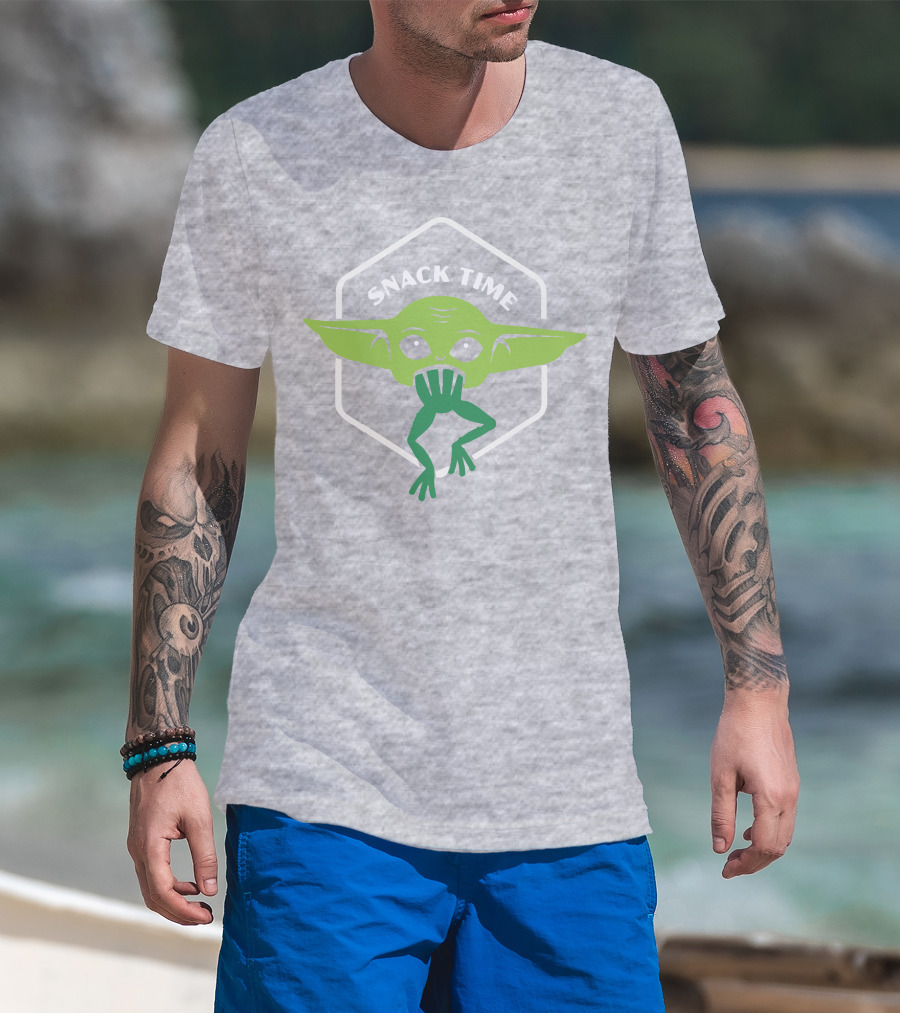 Snack Time The Mandalorian Baby Yoda Eating Frog T-Shirt