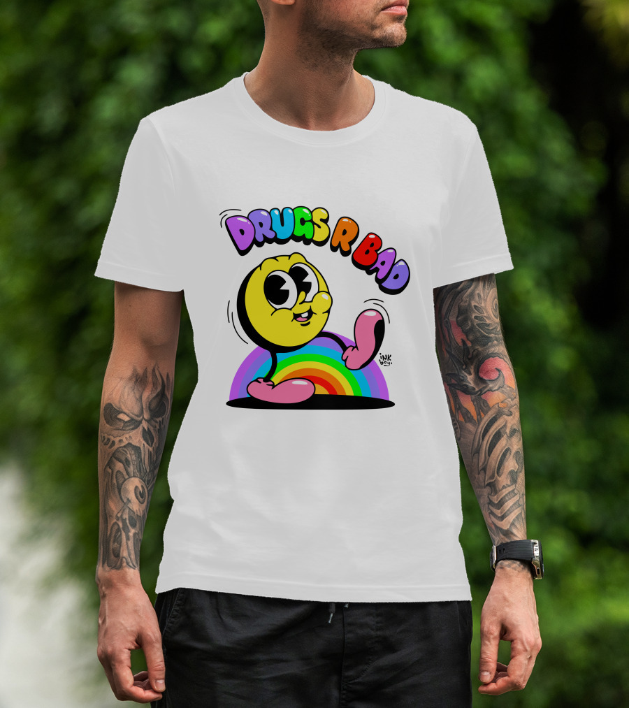 DRUGS R BAD Retro Rainbow Cartoon Smiley T-Shirt