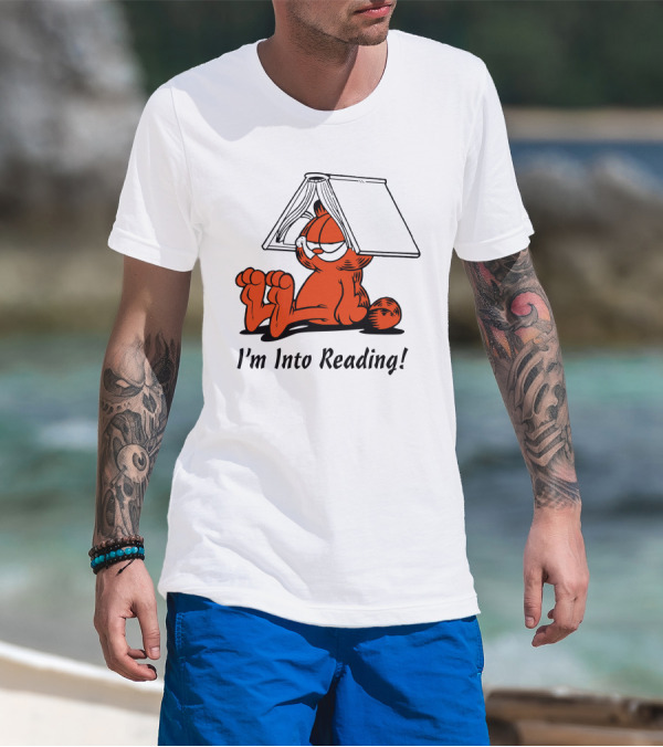 I'm Into Reading Garfield T-Shirt