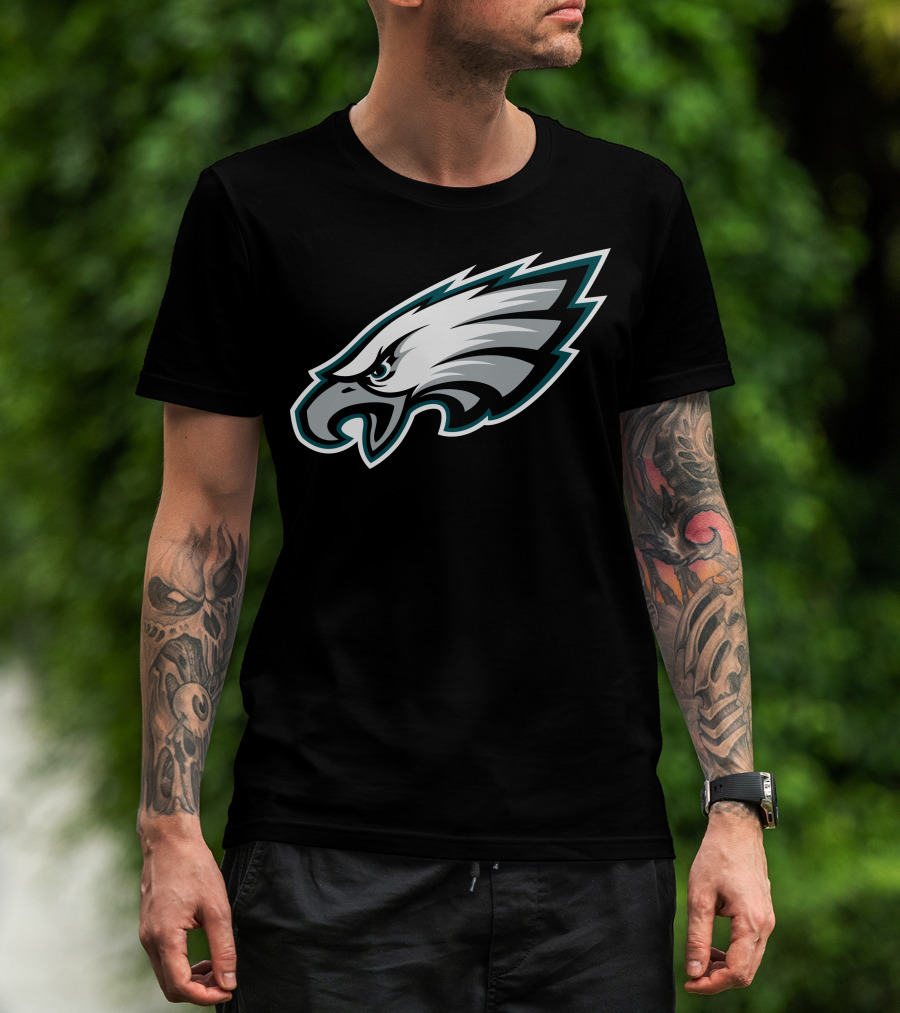 Philadelphia Eagles Football Team Fan Emblem T-Shirt