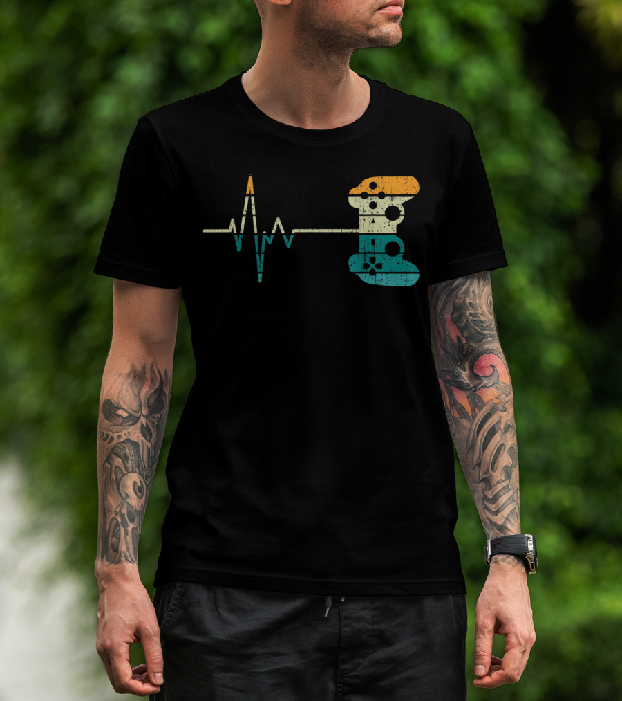 Vintage Gamer Heartbeat Video Game Lover Controller T-Shirt