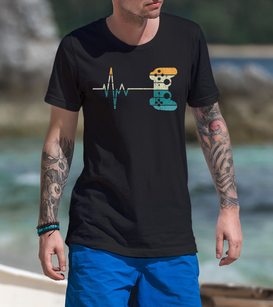 Vintage Gamer Heartbeat Video Game Lover Controller T-Shirt