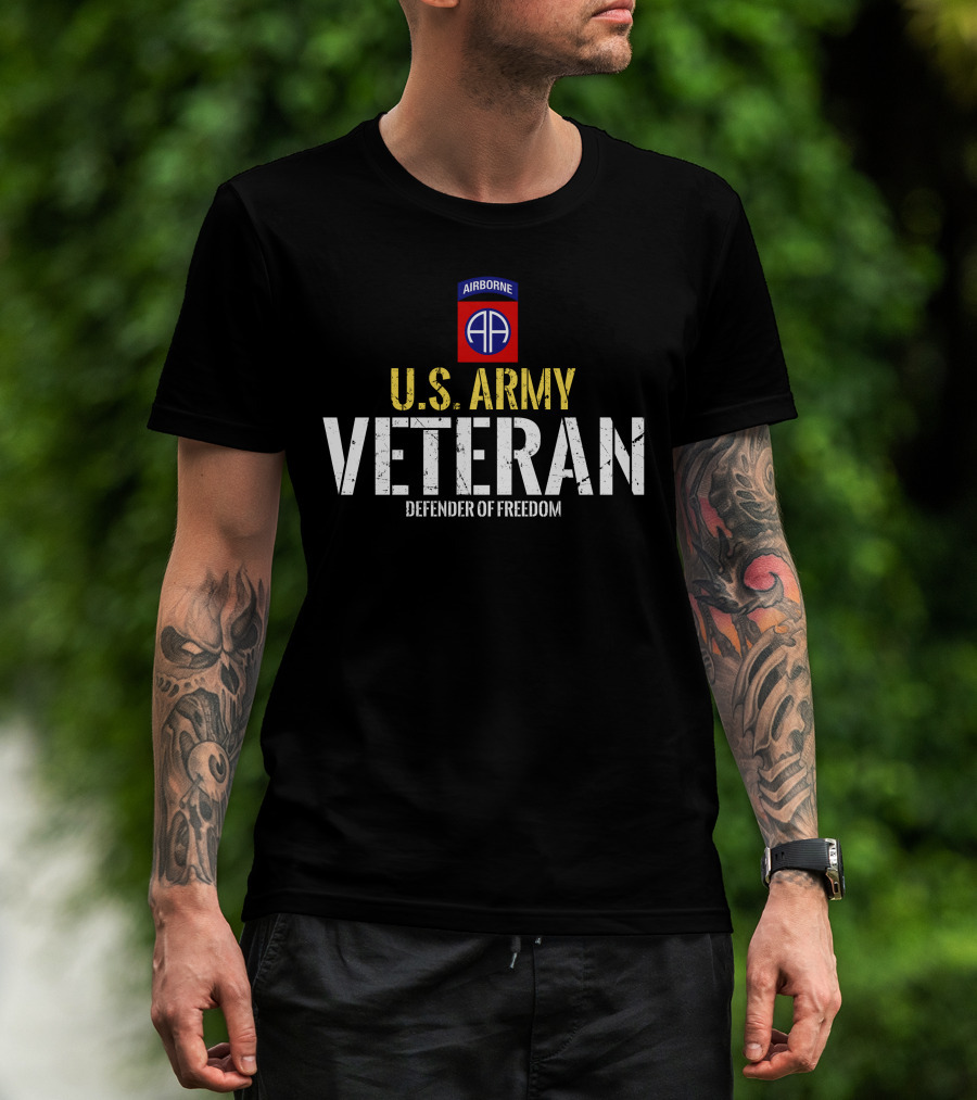 U.s. Army Veteran Airborne 82Nd Division Defender Of Freedom T-Shirt