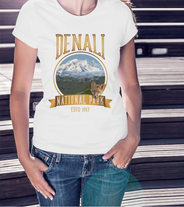 Denali National Park Estd 1917 With Mt. McKinley And Fox T-Shirt