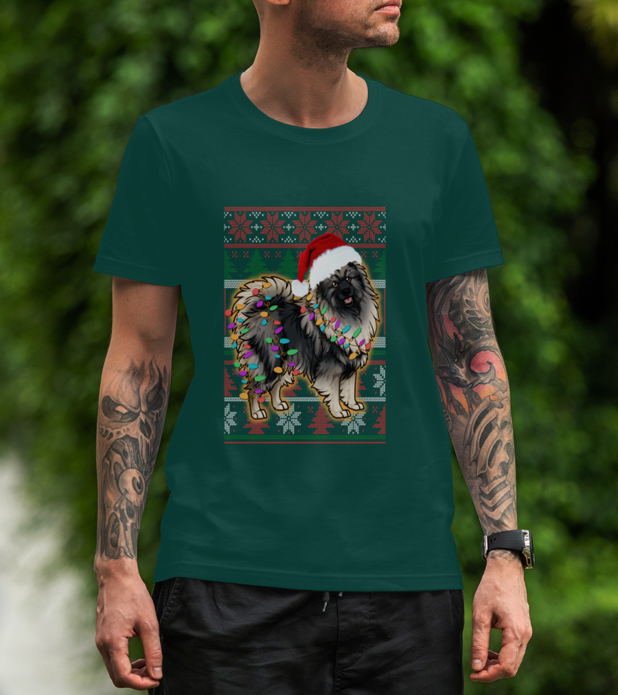 Keeshond Christmas Santa Hat And Lights Festive T-Shirt