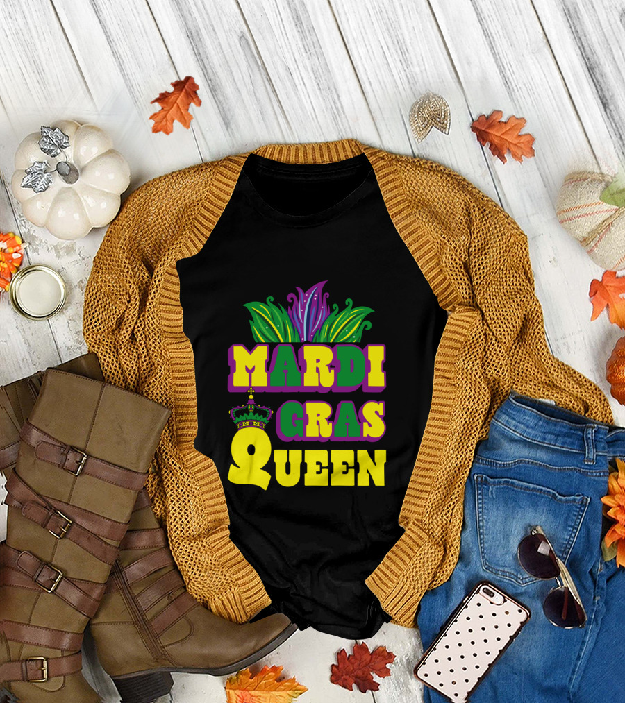 Mardi Gras Queen Crown with Colorful Feather Motif T-Shirt