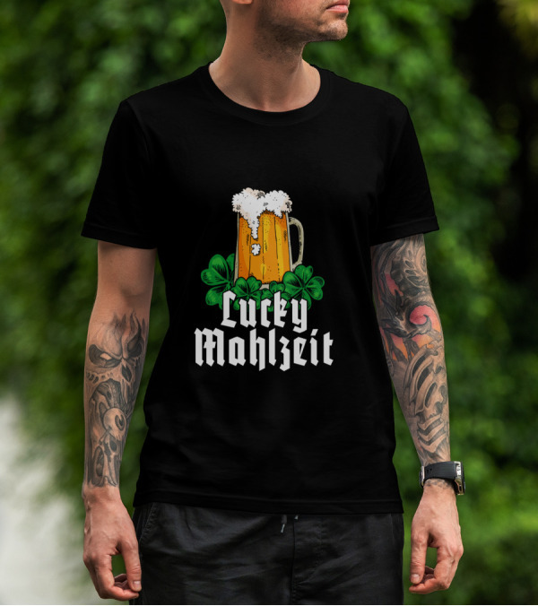 Lucky Mahlzeit St Patricks Day Beer With Shamrock Clovers T-Shirt