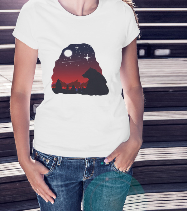 Bear Wildlife Animal Stargazing In Mountain Night Scene T-Shirt