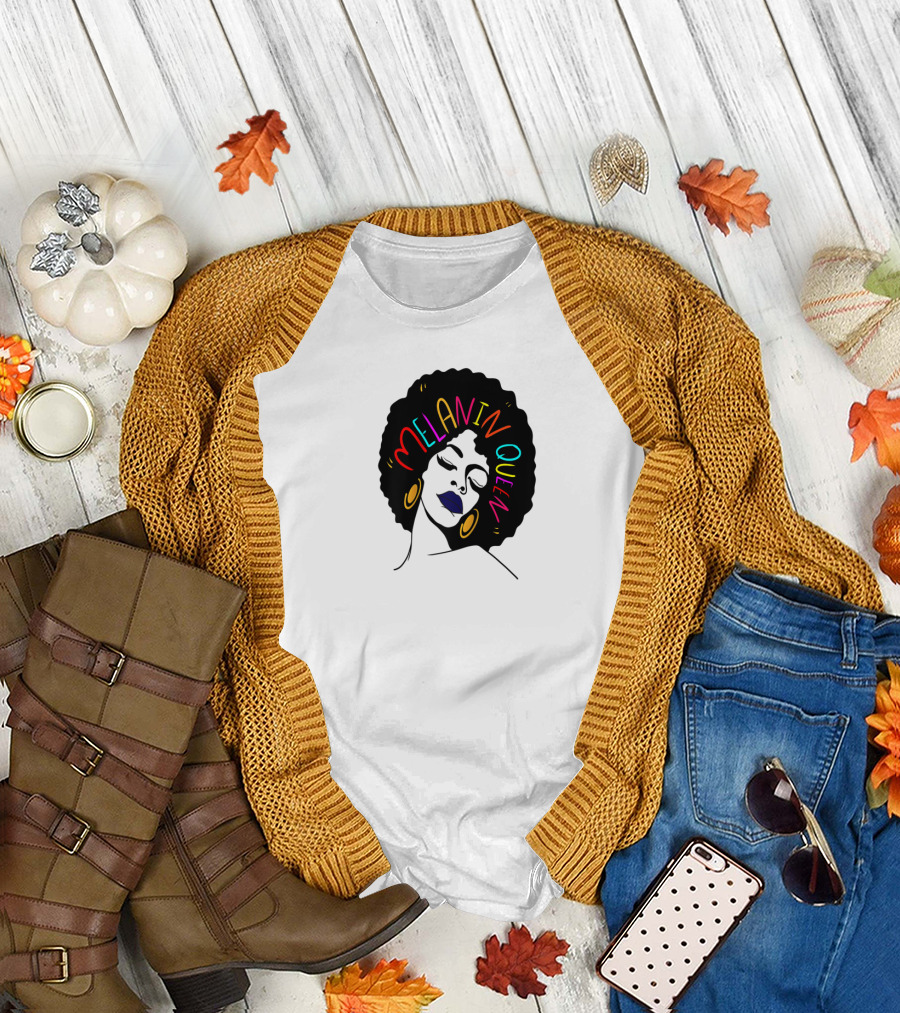 Melanin Queen Afro American Afro Latina Proud Black Woman Raglan Afro Hairstyle Bold Colors Gold Hoop Earrings T-Shirt
