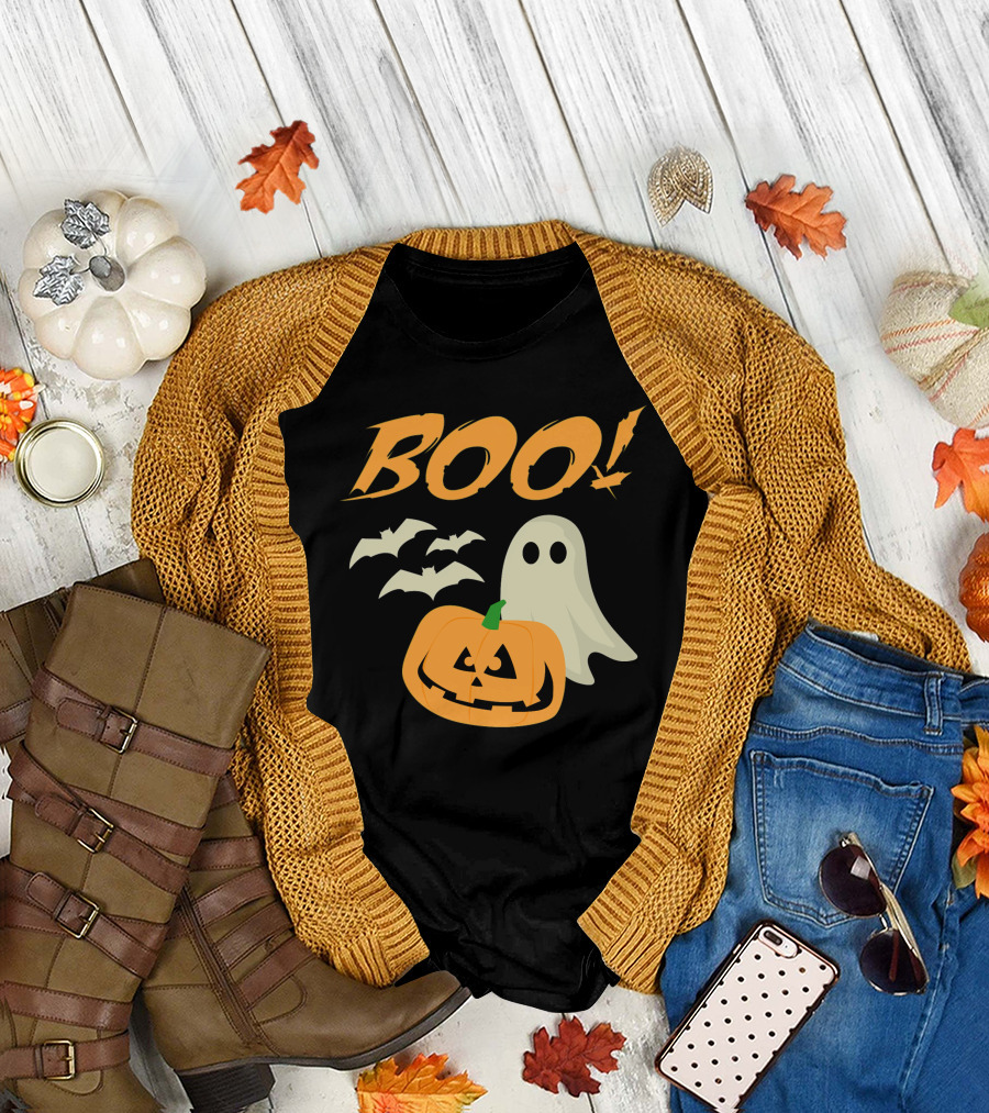 Boo Halloween Ghost Bats Jack O Lantern Spooky Scene T-Shirt