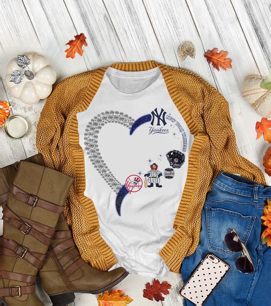 New York Yankees Heart Design with Baseball Elements T-Shirt