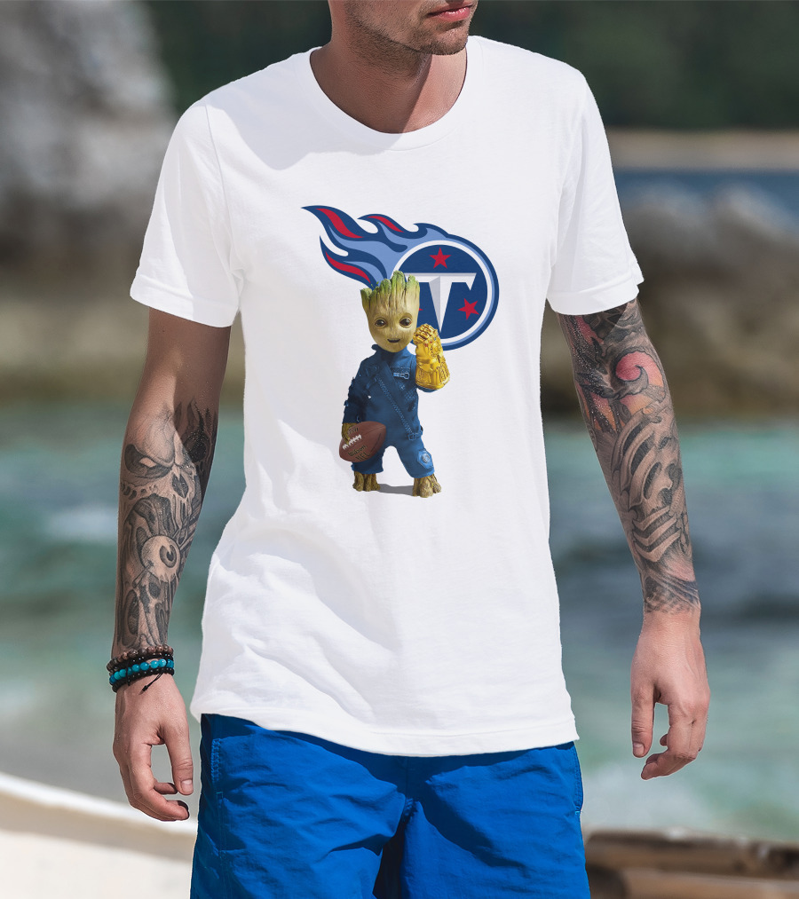 Groot Holding Football Tennessee Titans Logo Infinity Gauntlet T-Shirt