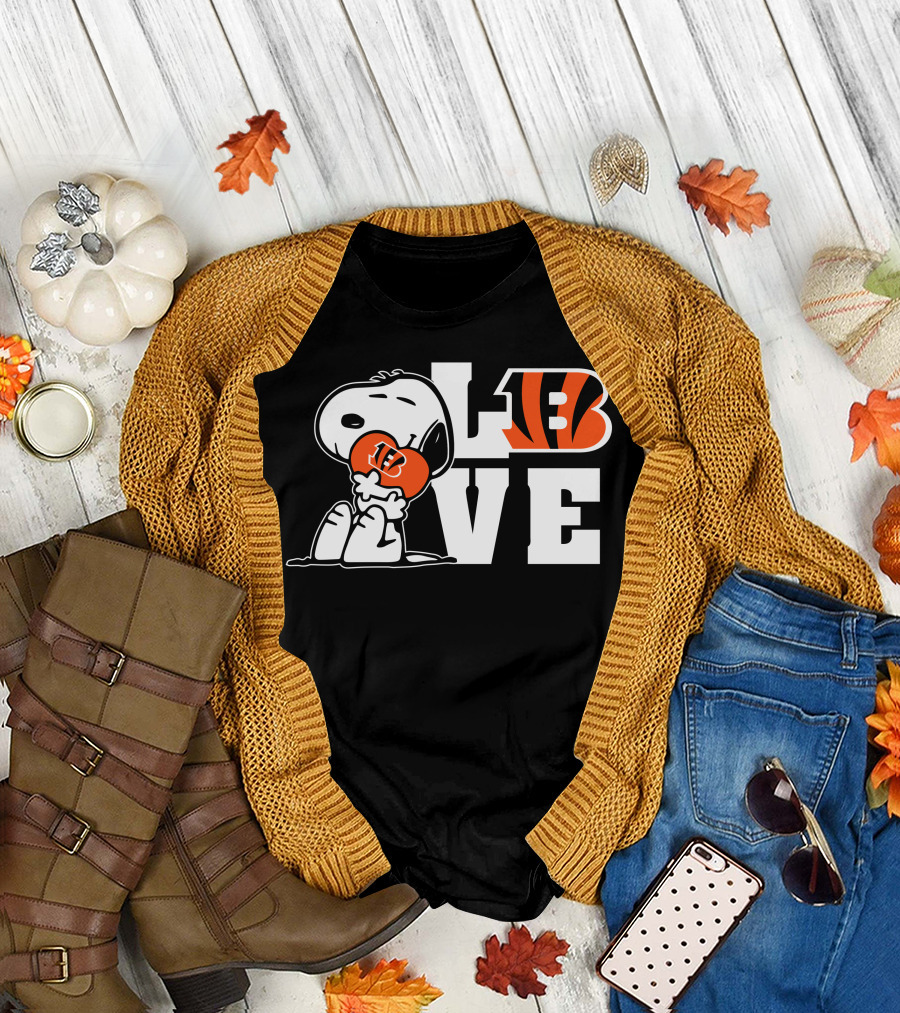 Snoopy Cincinnati Bengals Love T-Shirt