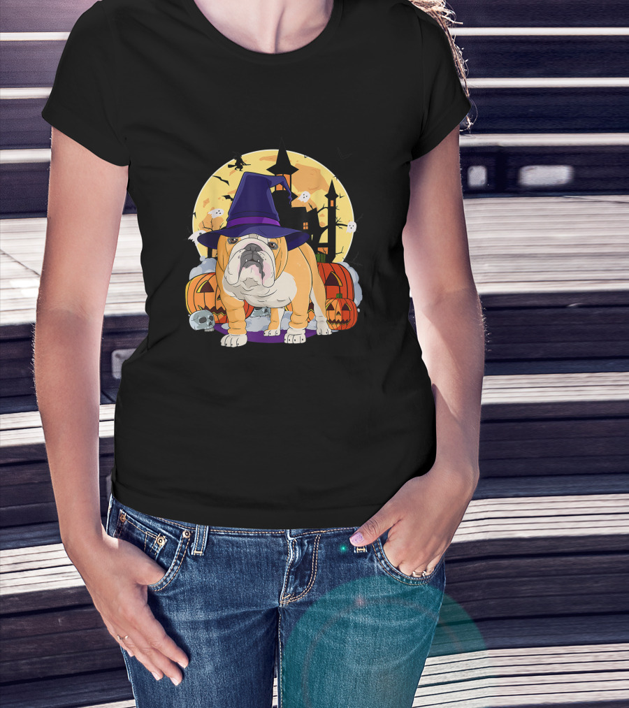 English Bulldog Witch Hat Halloween Pumpkins And Haunted House T-Shirt