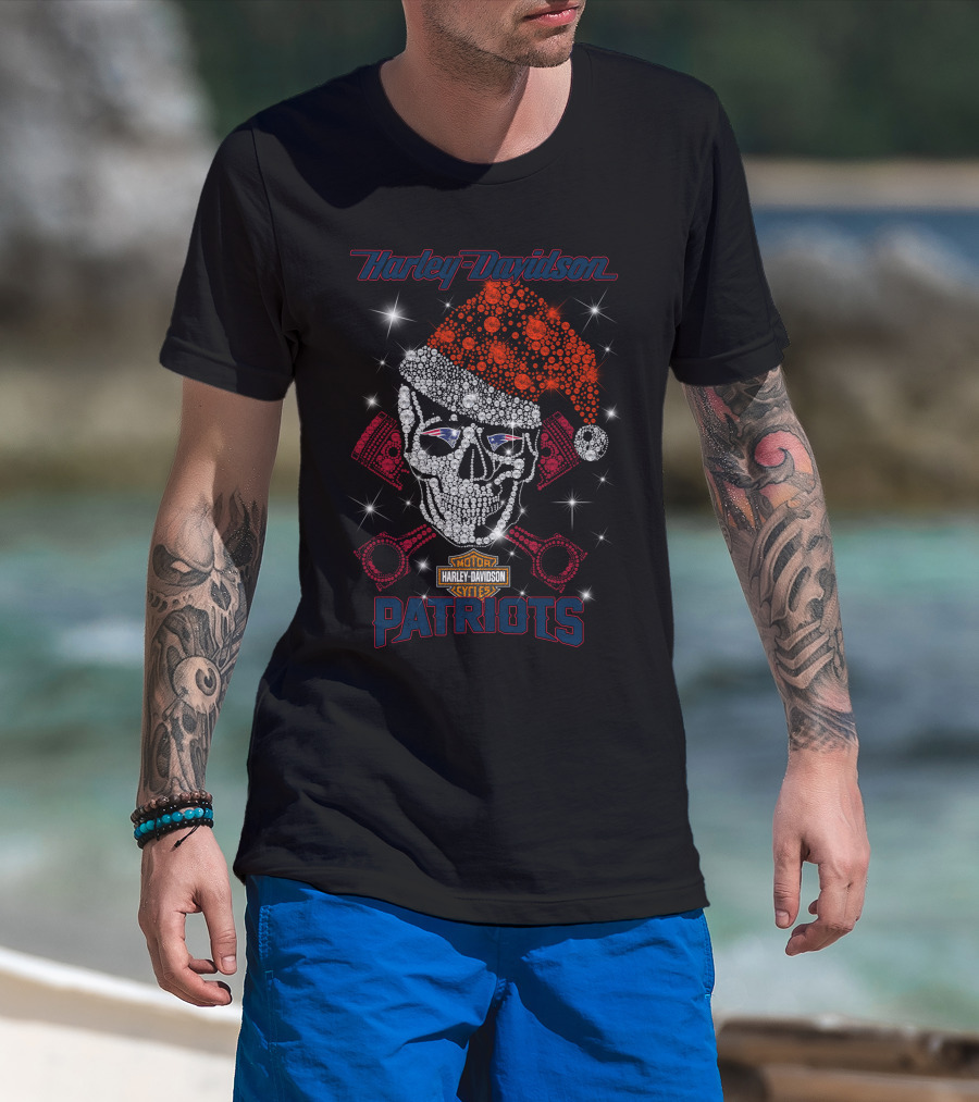 Harley Davidson New England Patriots Skull Santa Hat T-Shirt