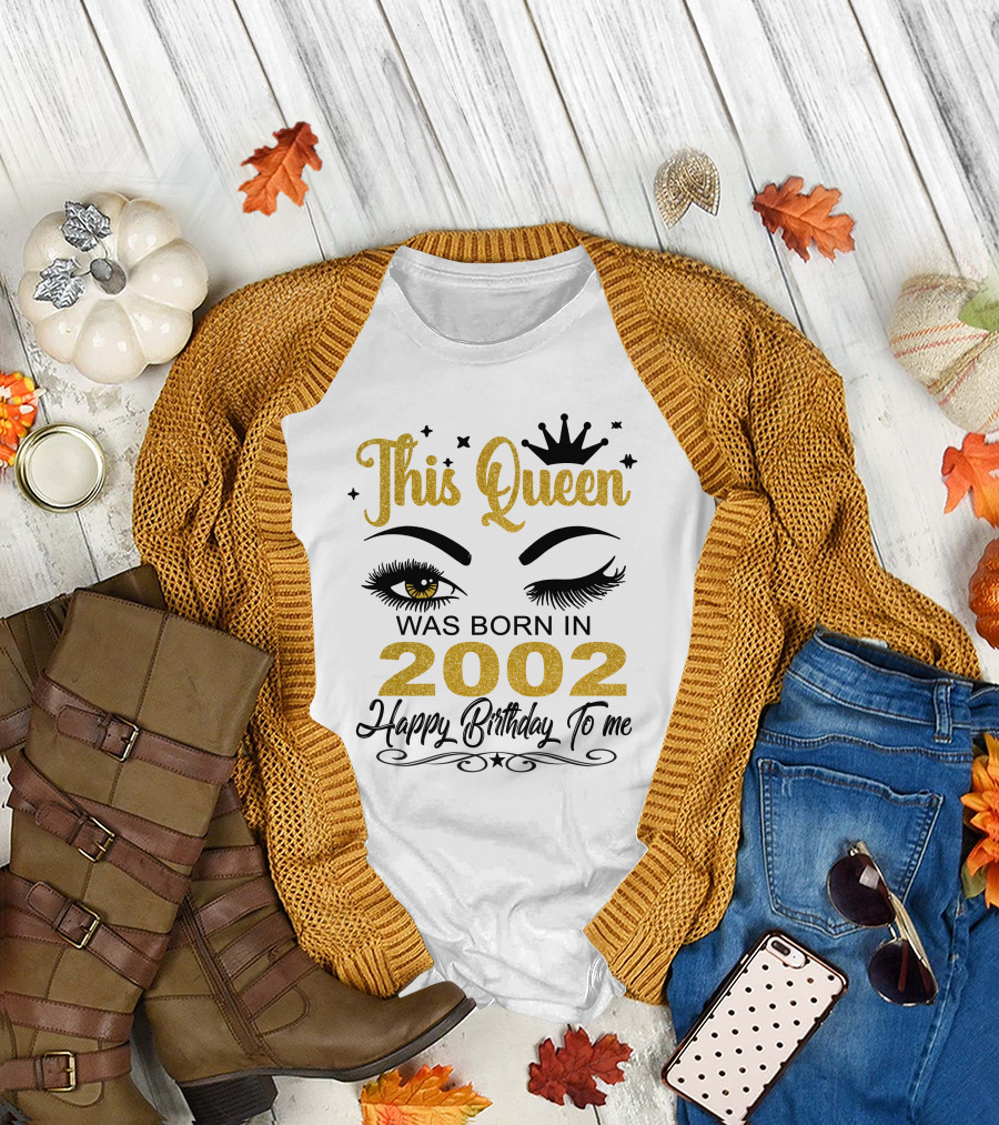 This Queen Was Born In 2002 Happy Birthday To Me Eyebrow Crown Star T-Shirt