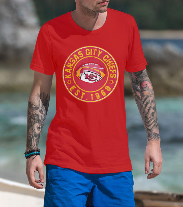 Kansas City Chiefs Est. 1960 Red Distressed Logo Vintage Football Badge T-Shirt